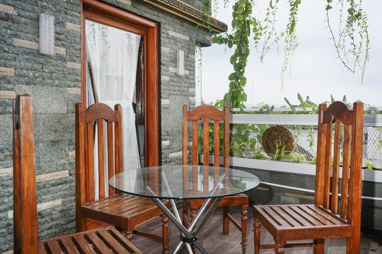 Super Oyo 444 Rafitha Homestay Baturetno Екстериор снимка